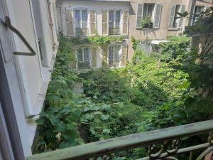 Chambres dhôtes calmes sur jardin Paris Batignolles