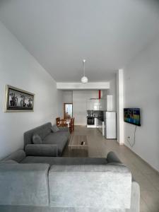 Ameti - Ground Floor Comfort Suites - Spacious & Modern