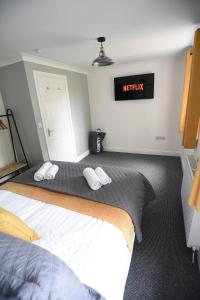 Luxury 3 Bed Modern House, Sleeps 5, Lincoln City Centre, includes Parking