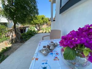 Mordoğan Merkezde,Denize Yakın,Bahçeli Villa