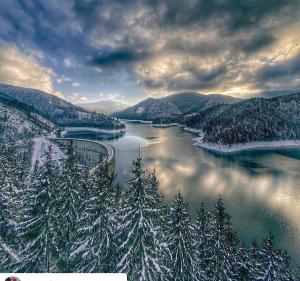 Cabana cu ciubar La Relu