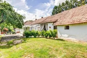 Margit Ház - Karmacs