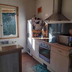 Maisons de vacances Guernazelles : Maison 4 Chambres