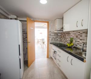 HALCÓN Levante Beach