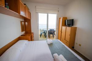 BALCÓN DE PONIENTE Beach