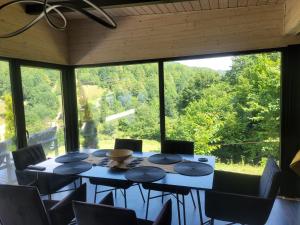 Cabanele din Valea Ursului