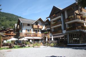 Hotels Logis Hotel Gai Soleil : photos des chambres