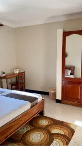 The Green Valley Home