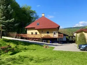 Privát Adriana - 克雷姆尼察