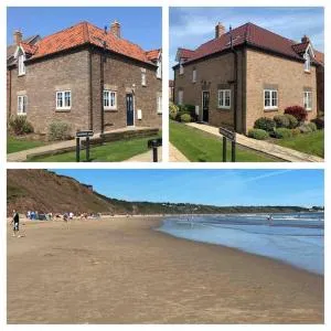 The Rockpools, 2 cottages at The Bay holiday village, Filey, dog friendly, sleep 12 - Reighton