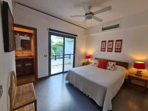 Oceanfront, big and cozy apt in Aligio