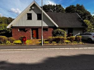 Big House for Workers & Familys Near Volvo