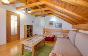 Lovely Home In Jastrebarsko With Wifi