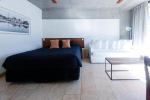 Enjoy VallanHost @ Bonpland Suites - 42