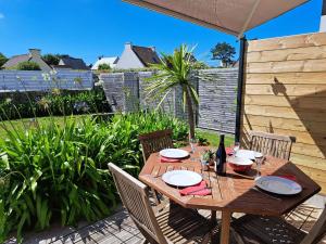 Cottage in Plouneour-Trez with Sea View