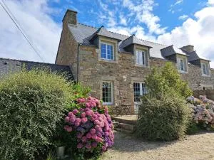 Holiday home in Lannilis near Sea - 朗代达