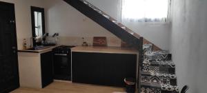 F2 duplex proche corniches plages et promenades