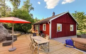 2 Bedroom Amazing Home In Figeholm - Blankaholm