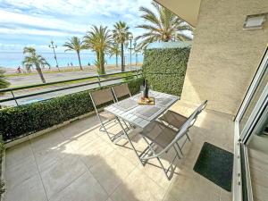 Gorgeous Oceanfront Apartment Promenade