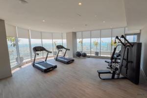 Waterfront Living 2BR Apartment in Marina Star, Dubai Marina by Deluxe Holiday Homes