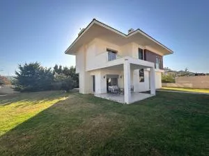 Shenco Villa - 伊利察