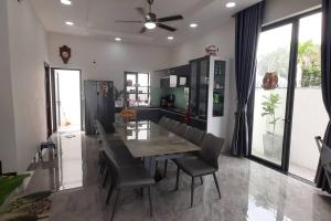 Biệt thự khu Kim Tơ có hồ bơi