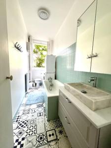 Appartements Grand appartement dans Paris 8 couchages : photos des chambres