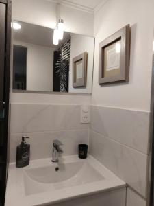 Appartements Douce Escale - Agen sud, T2, RDJ, clim reversible, proche ENAP : photos des chambres
