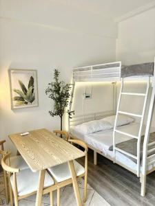 Studio Unit right beside Malls