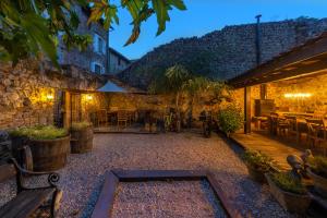 Maisons d'hotes La Maison au Puits : photos des chambres