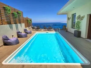 Villa Balcony, Cozy Villa with Amazing View - Márathos