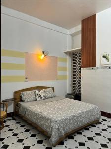 Phòng Giường Đôi Có Phòng Tắm Riêng (Double Room with Private Bathroom)