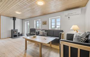 Holiday Home Strandvejen Brovst Denm