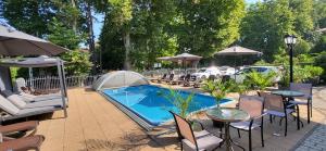 Doris Hotel