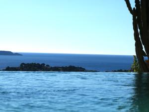 Mas de charme 133m2 piscine chauffée vue mer panoramique