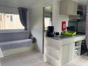 Campings Mobil Home 10 M et Mme COLAS : photos des chambres