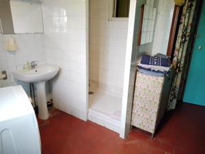 Maisons de vacances Maison de charme a Mailly-Maillet avec jardin cloture et cheminee : photos des chambres