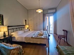 Los Laureles Relaxing Vintage Home