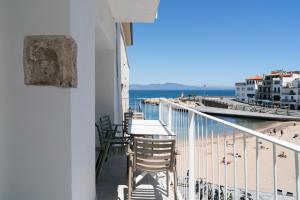 www TopCapCana Com Costa Brava LEscala