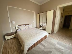 Bright Apartment in the very centre