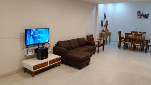 Villa Bhuvana ciawi bogor by rasya