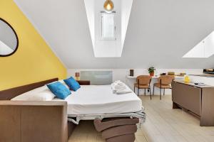 DUOMO - Bright Gateway Downtown