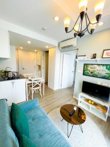 Exclusive condo & Seaview