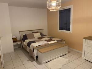 Jolie maison provençale au volets bleu