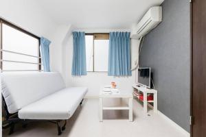 Super close to Dotonbori! Great location room#405