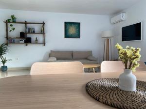 Cal Indigo - Unique flat in Cap Salou - Mind & feet in Water