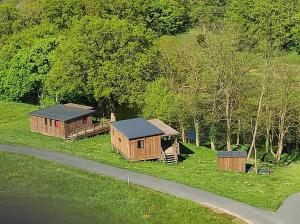 Lodges Chalet au bord de l-eau les Logis de l-Oumois : photos des chambres
