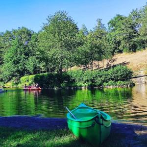 Lodges Chalet au bord de l-eau les Logis de l-Oumois : photos des chambres