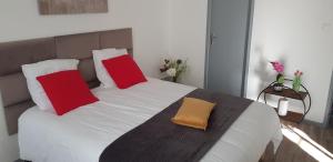 Appartements Cosy 4 minutes a pieds du centre historique avec parking : photos des chambres