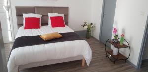 Appartements Cosy 4 minutes a pieds du centre historique avec parking : photos des chambres